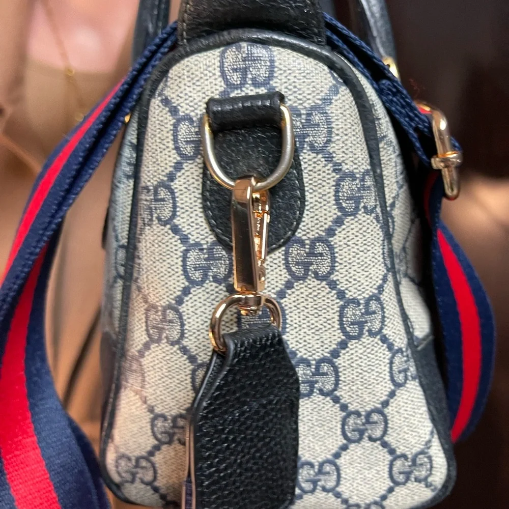 Authentic Gucci vintage web sherry line satchel bag (WN31) 002.39.0269 - Picture 3 of 16